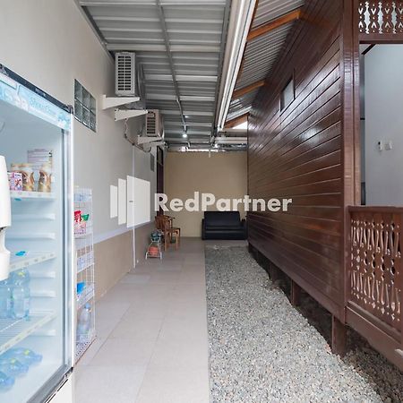 Langkar Guest House Syariah Mitra Reddoorz Samarinda Εξωτερικό φωτογραφία