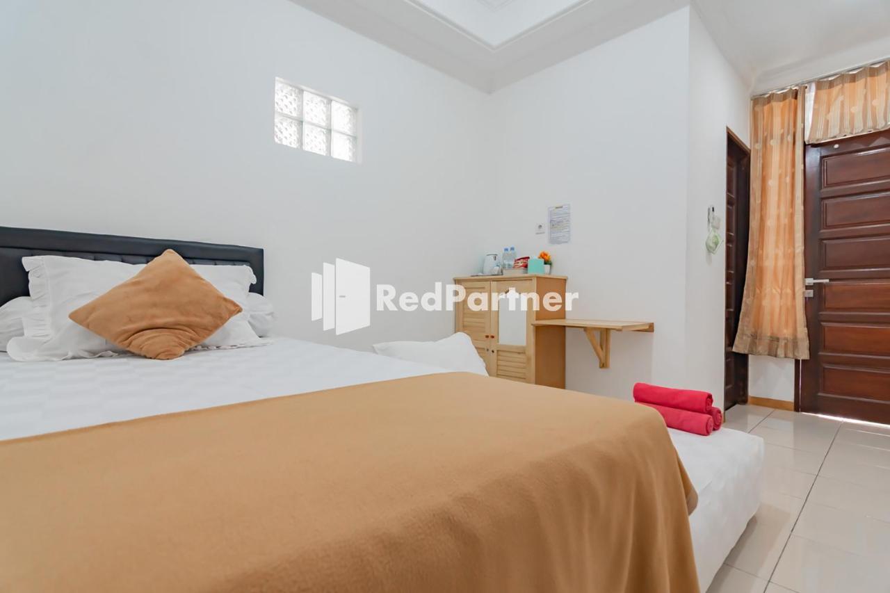 Langkar Guest House Syariah Mitra Reddoorz Samarinda Εξωτερικό φωτογραφία
