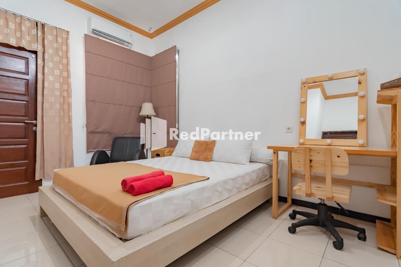 Langkar Guest House Syariah Mitra Reddoorz Samarinda Εξωτερικό φωτογραφία