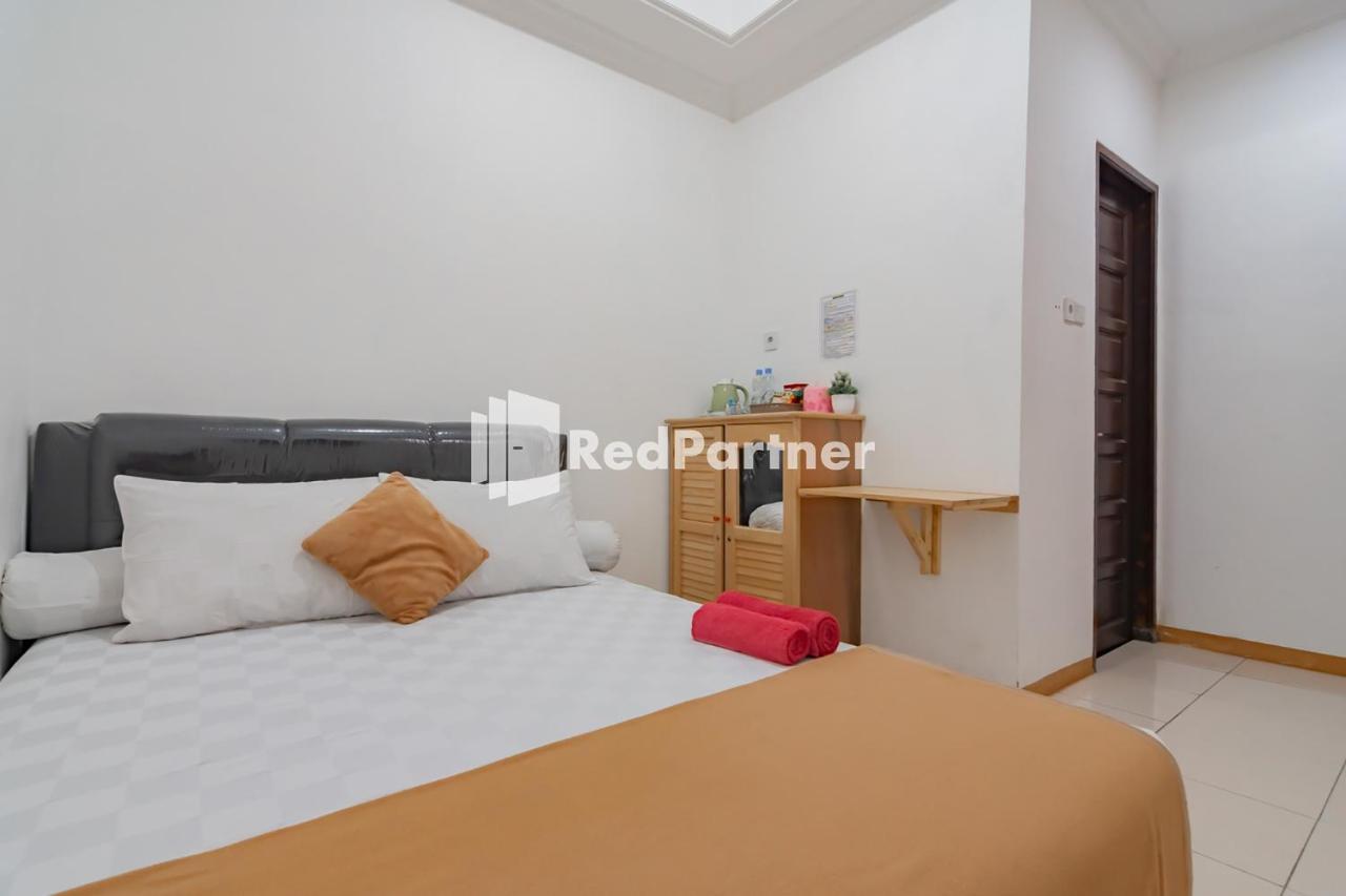 Langkar Guest House Syariah Mitra Reddoorz Samarinda Εξωτερικό φωτογραφία