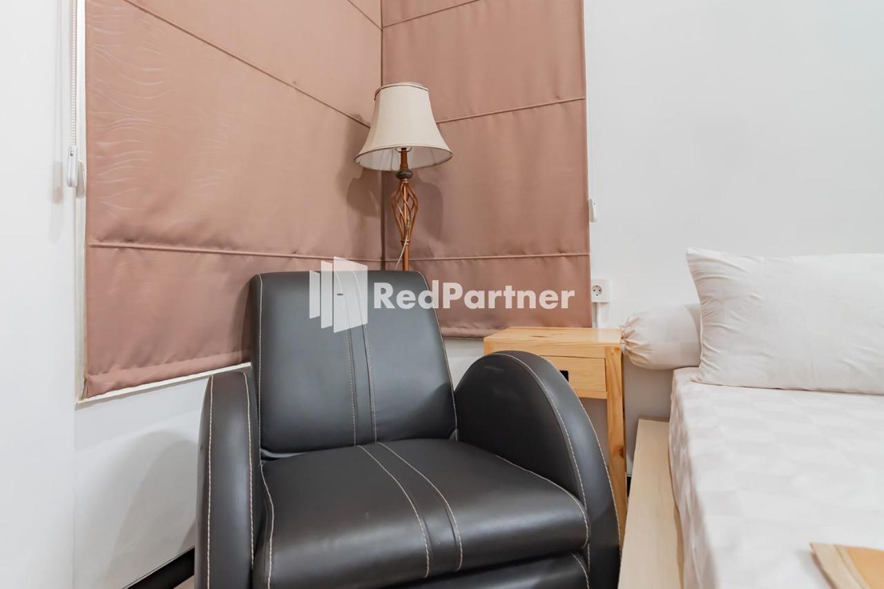 Langkar Guest House Syariah Mitra Reddoorz Samarinda Εξωτερικό φωτογραφία