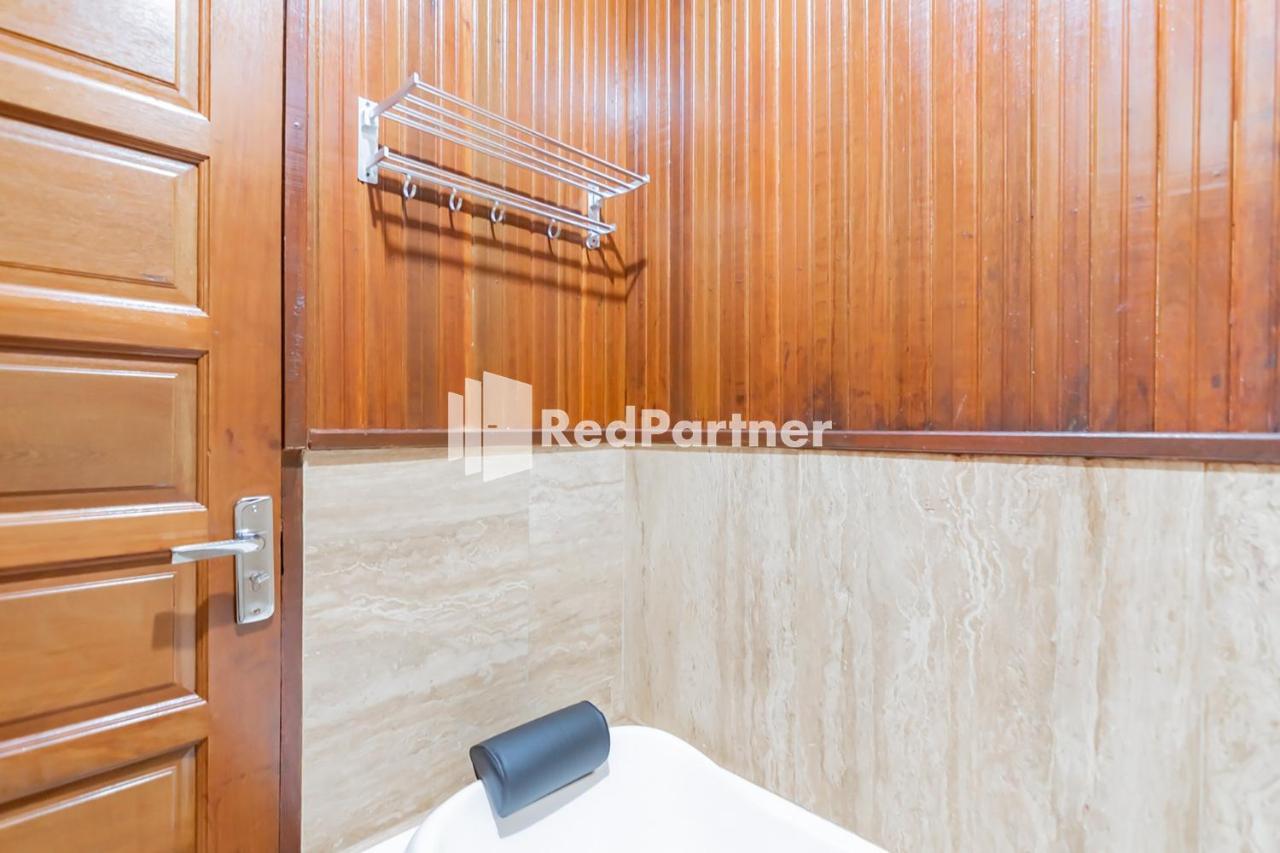 Langkar Guest House Syariah Mitra Reddoorz Samarinda Εξωτερικό φωτογραφία