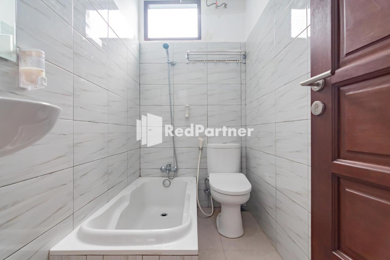 Langkar Guest House Syariah Mitra Reddoorz Samarinda Εξωτερικό φωτογραφία