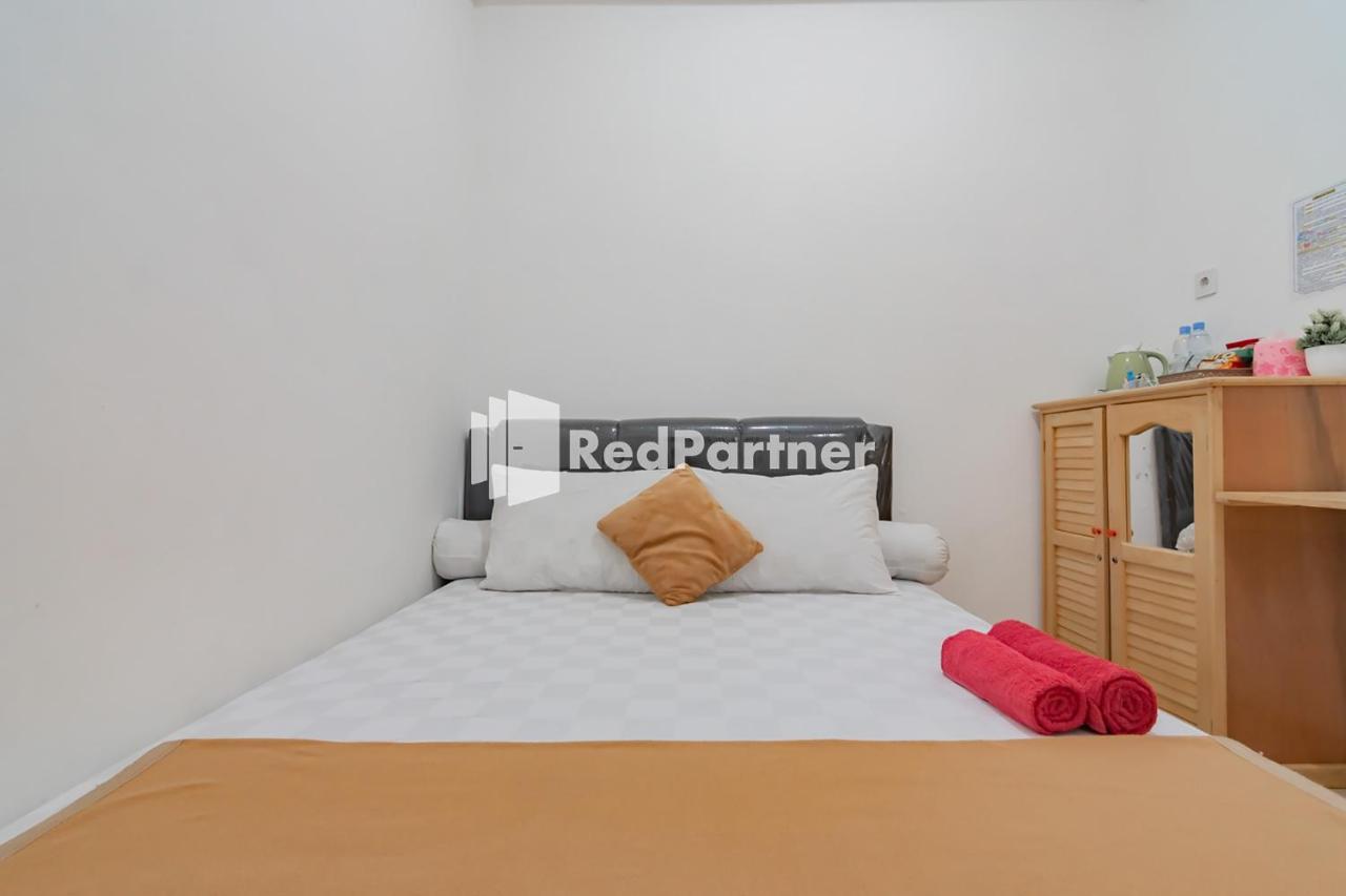 Langkar Guest House Syariah Mitra Reddoorz Samarinda Εξωτερικό φωτογραφία
